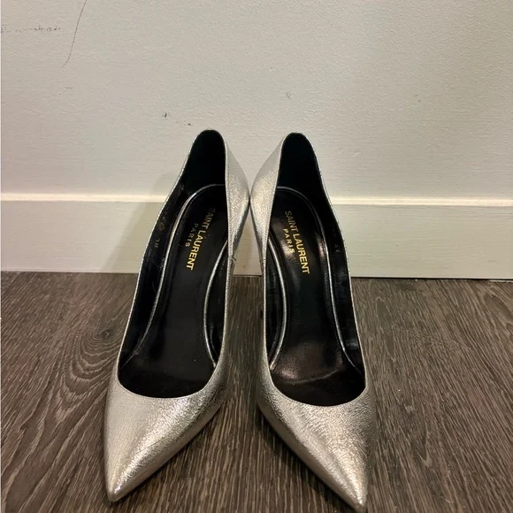 Saint Laurent silver leather pointed pumps, 4” heel, size 7, VG condition - Picture 2 of 6